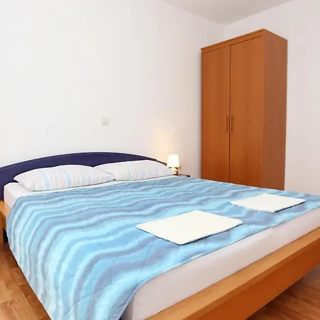 Kuciste - Perna 4545d * Trstenik (Dubrovnik-Neretva)